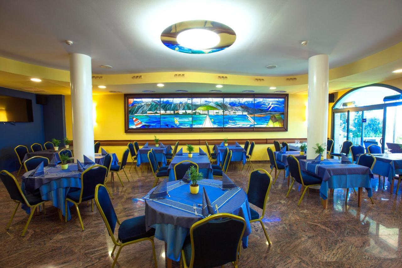 Hotel Miami Mar Sant Carlos de la Ràpita 외부 사진